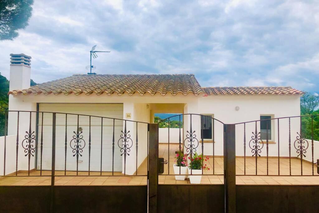 Apartamento Con Vistas A La Montana Daire Begur Dış mekan fotoğraf