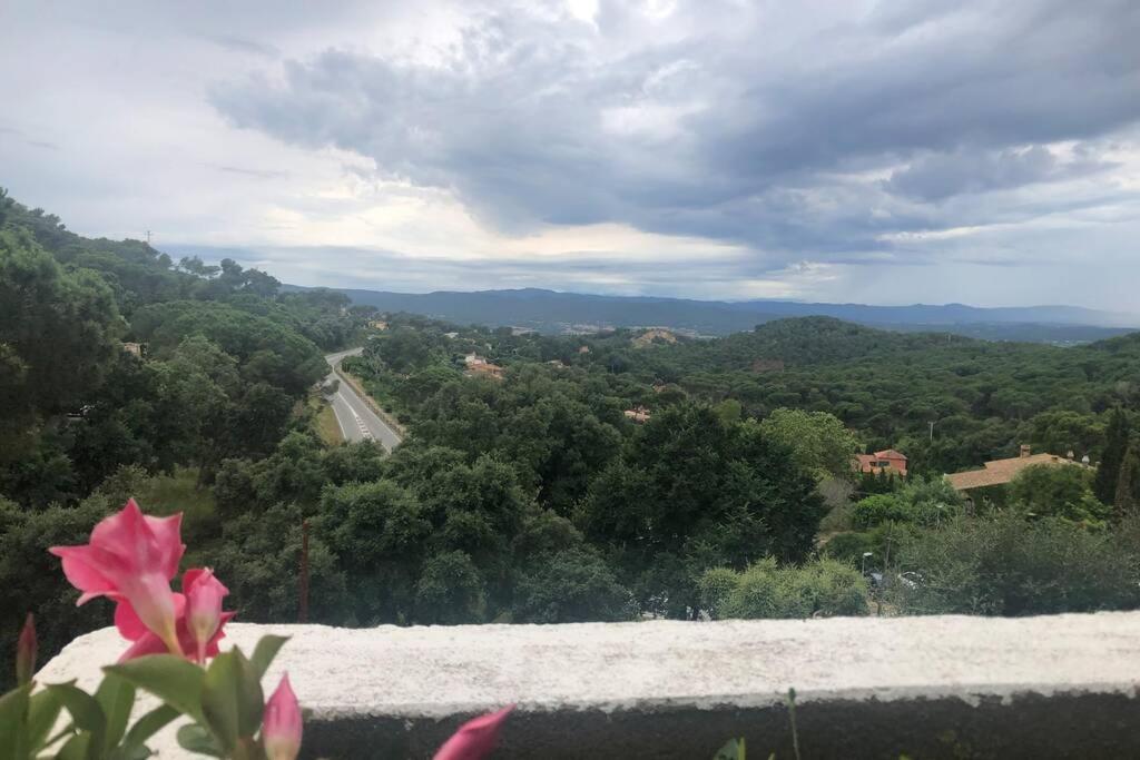 Apartamento Con Vistas A La Montana Daire Begur Dış mekan fotoğraf